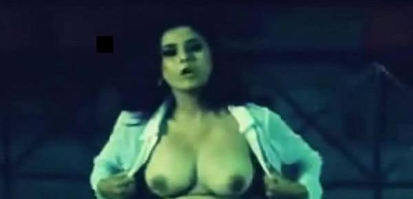  Indian Actress Rani Mukerji Nude Big boobs Exposed in Indian Movie